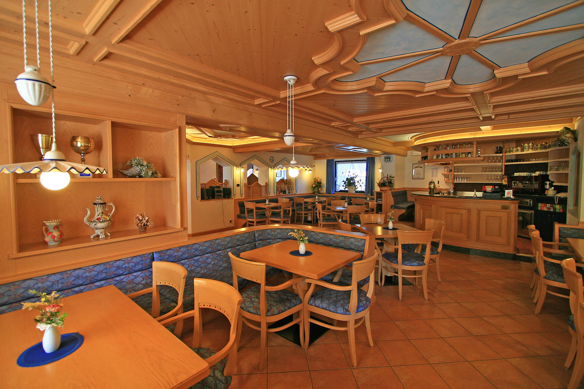 sala_bar_Hotel_Miramonti